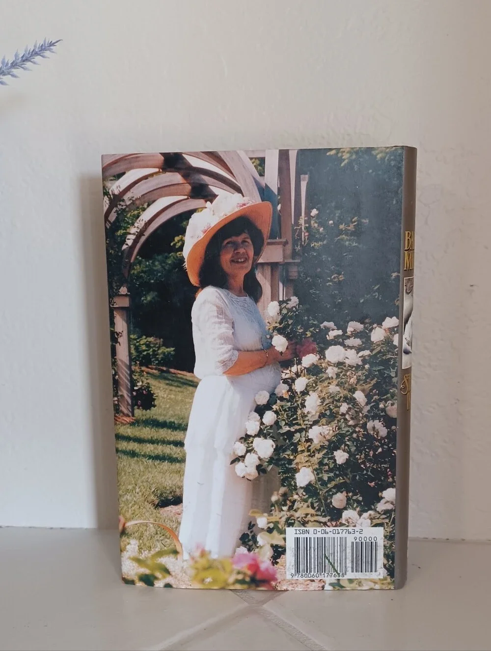 Stitches in Time by Barbara Michaels (Hardcover Book with Dust Jacket) Novel